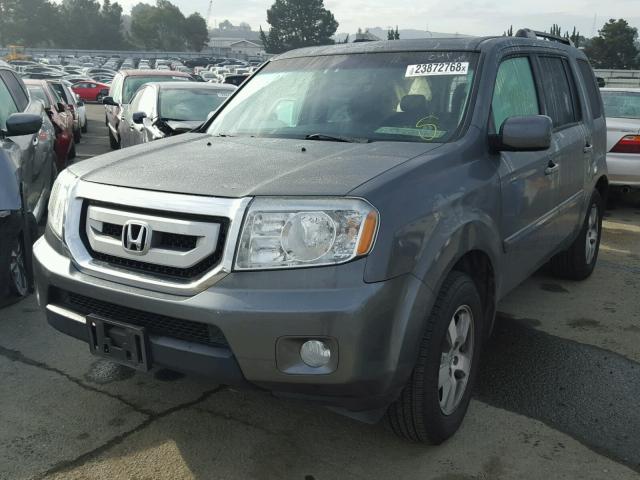 5FNYF3H52AB016321 - 2010 HONDA PILOT EXL GRAY photo 2