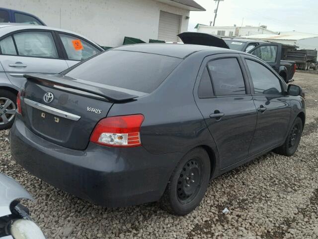 JTDBT903691329937 - 2009 TOYOTA YARIS GRAY photo 4