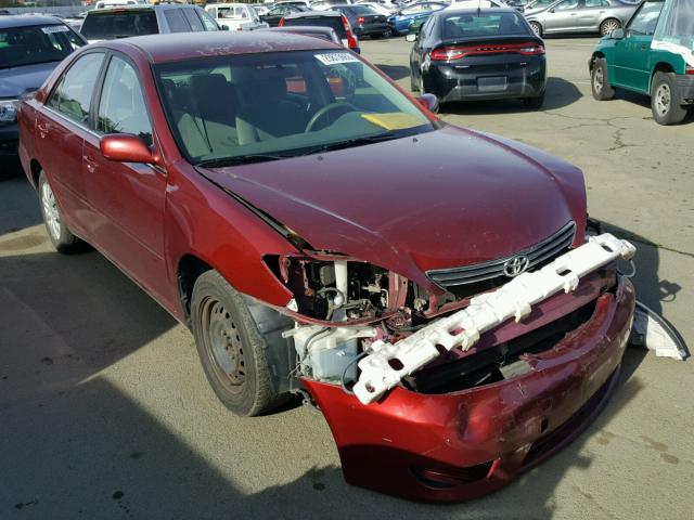 JTDBE32K063054643 - 2006 TOYOTA CAMRY LE RED photo 1