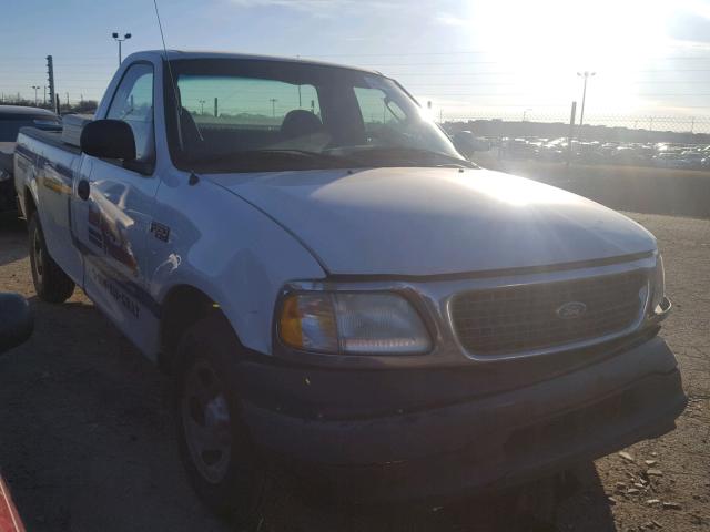 2FTRF17273CA22125 - 2003 FORD F150 WHITE photo 1