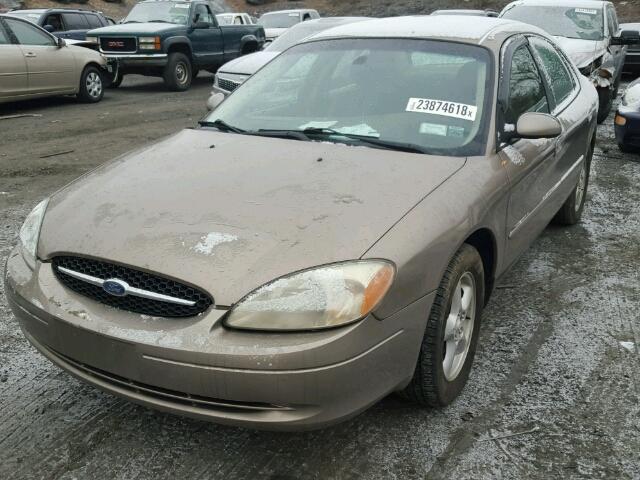 1FAFP53U92A114955 - 2002 FORD TAURUS SE TAN photo 2