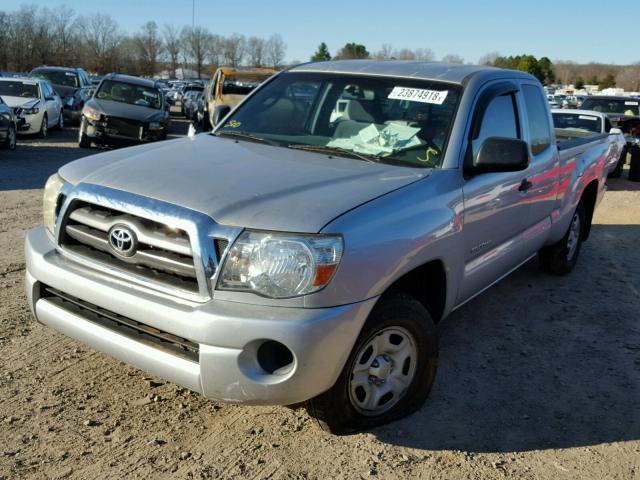 5TETX22N45Z105841 - 2005 TOYOTA TACOMA ACC SILVER photo 2