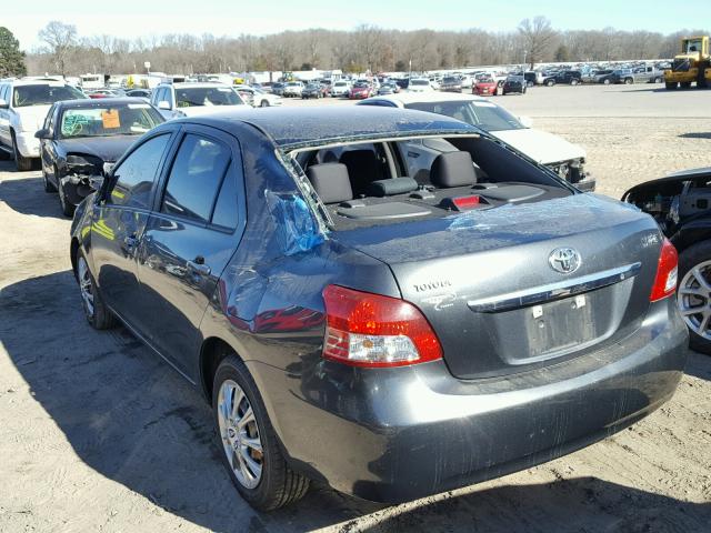 JTDBT4K38B1406071 - 2011 TOYOTA YARIS GRAY photo 3