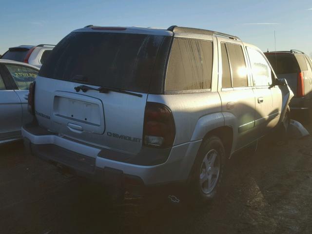 1GNDS13S642293385 - 2004 CHEVROLET TRAILBLAZE SILVER photo 4