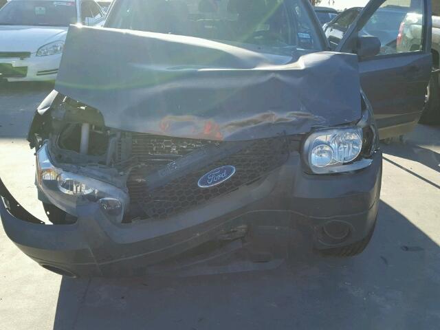 1FMYU93195KE22565 - 2005 FORD ESCAPE XLT GRAY photo 9