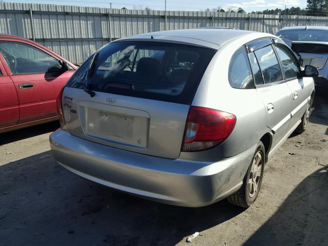 KNADC165X56239414 - 2005 KIA RIO CINCO SILVER photo 4