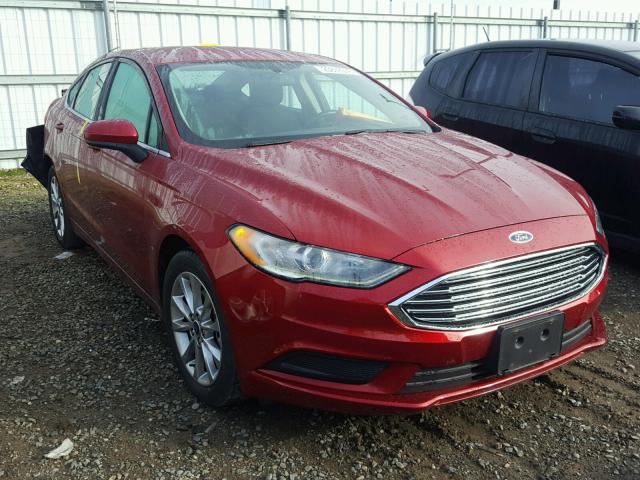 3FA6P0H73HR158163 - 2017 FORD FUSION SE RED photo 1