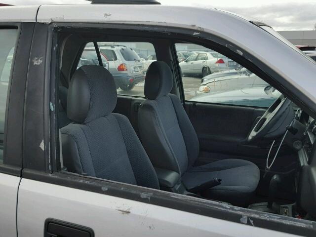 4S6CK58W314409071 - 2001 HONDA PASSPORT E 银色 照片 9