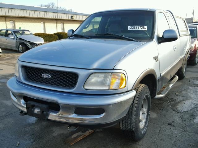 1FTZX18W7WNA55607 - 1998 FORD F150 BLUE photo 2