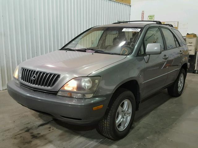 JT6HF10U1Y0114831 - 2000 LEXUS RX 300 GRAY photo 2