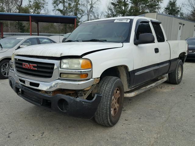 2GTEK19TX31184598 - 2003 GMC NEW SIERRA WHITE photo 2