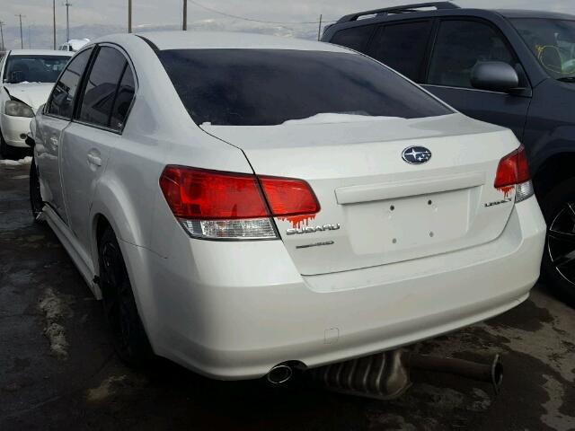 4S3BMCC61D3033415 - 2013 SUBARU LEGACY 2.5 WHITE photo 3