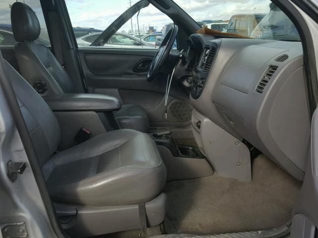 1FMYU03132KD52133 - 2002 FORD ESCAPE XLT GRAY photo 5