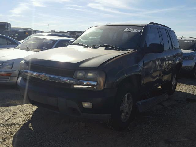 1GNDS13S642146709 - 2004 CHEVROLET TRAILBLAZE BLACK photo 2