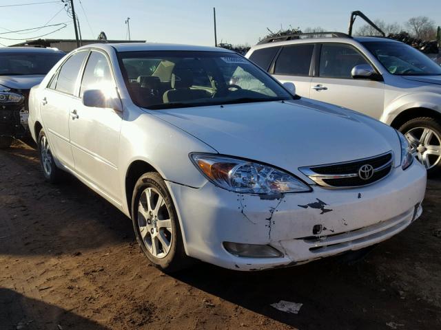 JTDBE32KX40276444 - 2004 TOYOTA CAMRY LE WHITE photo 1