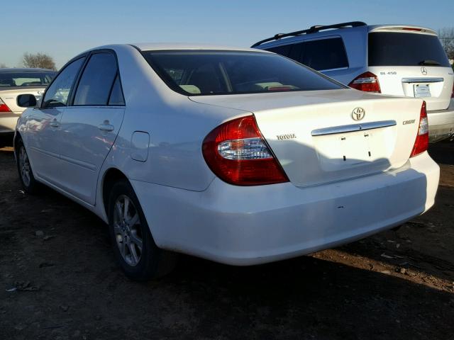 JTDBE32KX40276444 - 2004 TOYOTA CAMRY LE WHITE photo 3