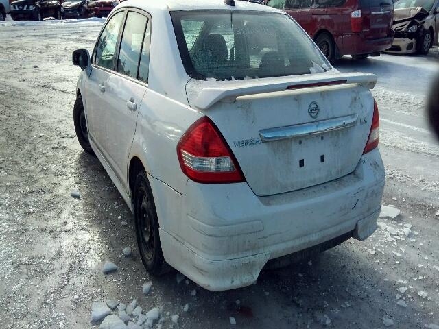 3N1BC11E18L387546 - 2008 NISSAN VERSA S WHITE photo 3