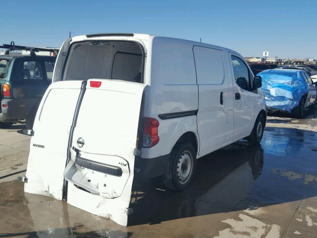 3N6CM0KN2FK715077 - 2015 NISSAN NV200 2.5S WHITE photo 4