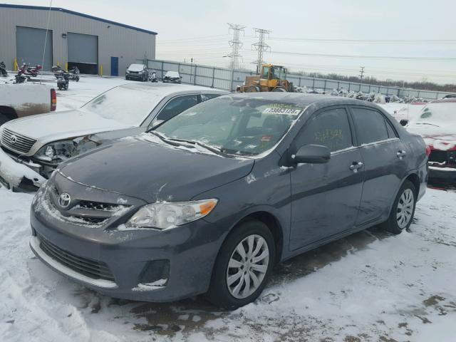 2T1BU4EE3CC771815 - 2012 TOYOTA COROLLA BA GRAY photo 2