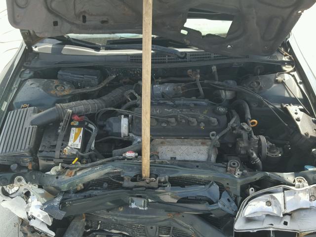 1HGCG665XXA031874 - 1999 HONDA ACCORD LX GREEN photo 7