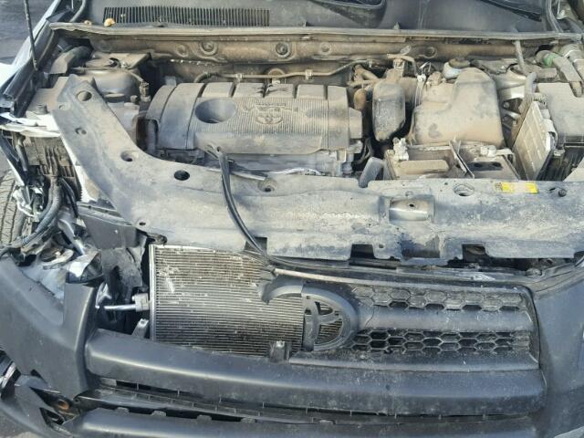 2T3BF4DVXCW189311 - 2012 TOYOTA RAV4 SILVER photo 7