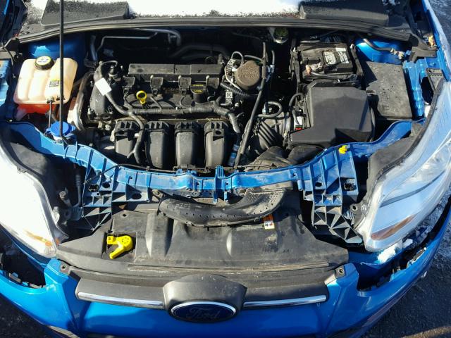 1FAHP3F27CL128821 - 2012 FORD FOCUS SE BLUE photo 7