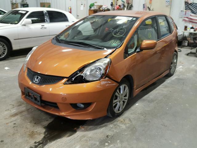 JHMGE8H44AS020116 - 2010 HONDA FIT SPORT ORANGE photo 2