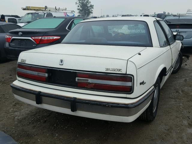 2G4WD14W8J1470121 - 1988 BUICK REGAL LIMI WHITE photo 4