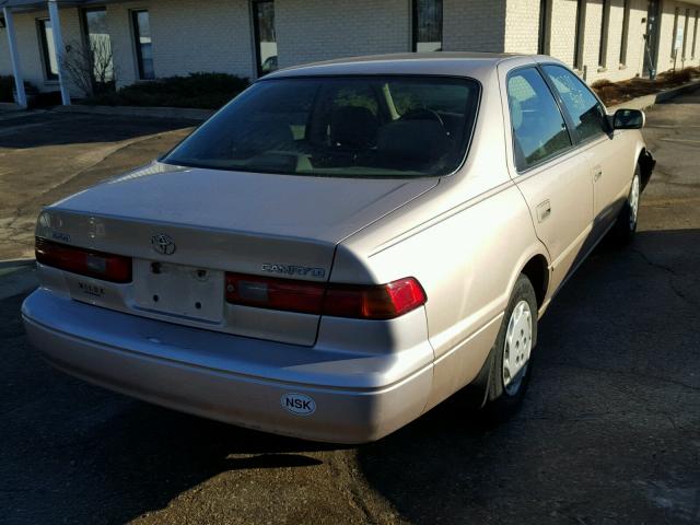 4T1BG22K9WU328870 - 1998 TOYOTA CAMRY CE BEIGE photo 4