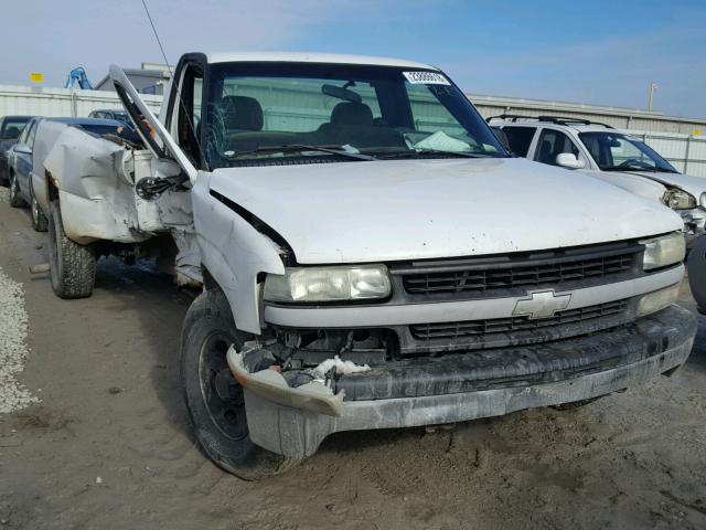 1GCEC14W22Z313826 - 2002 CHEVROLET SILVERADO WHITE photo 1