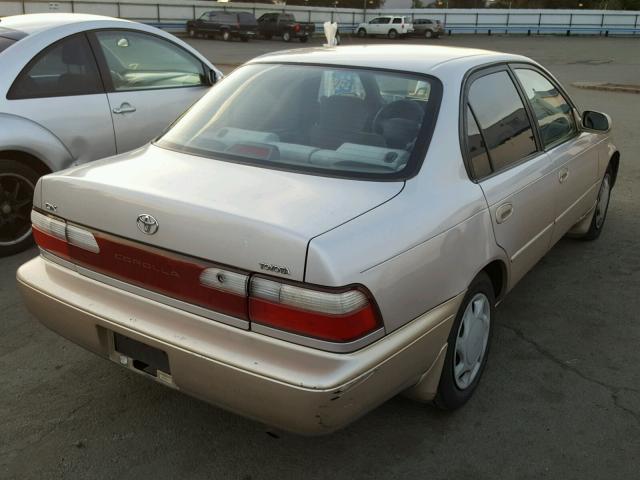 1NXBB02E5TZ488575 - 1996 TOYOTA COROLLA DX TAN photo 4