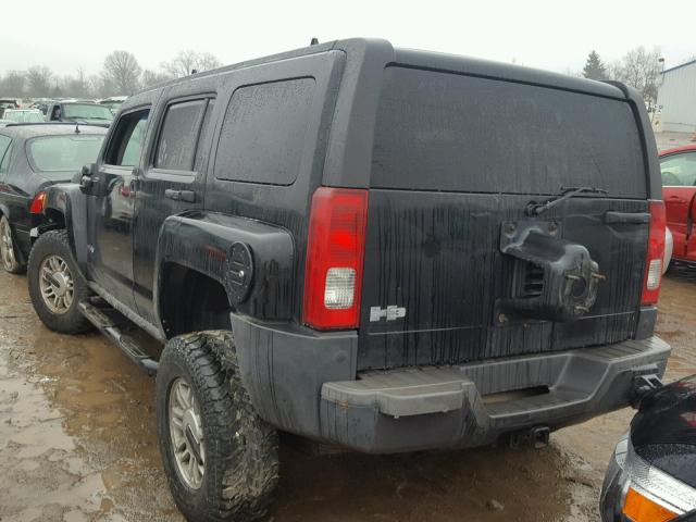 5GTDN136268182862 - 2006 HUMMER H3 BLACK photo 3