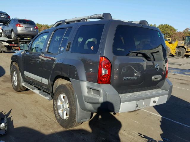 5N1AN0NWXBC505656 - 2011 NISSAN XTERRA OFF GRAY photo 3