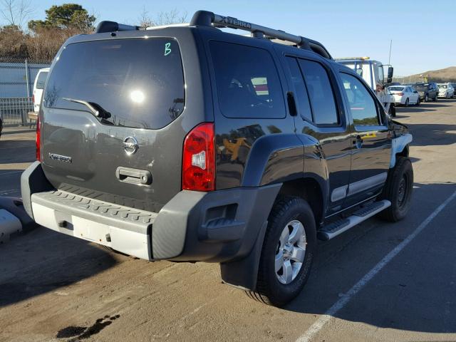 5N1AN0NWXBC505656 - 2011 NISSAN XTERRA OFF GRAY photo 4