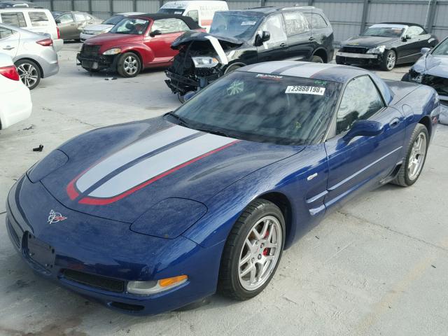 1G1YY12S545127604 - 2004 CHEVROLET CORVETTE Z BLUE photo 2