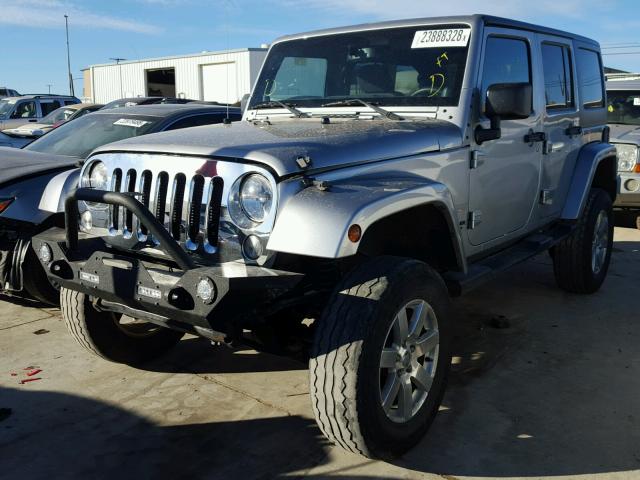 1C4BJWEG6EL128473 - 2014 JEEP WRANGLER U SILVER photo 2