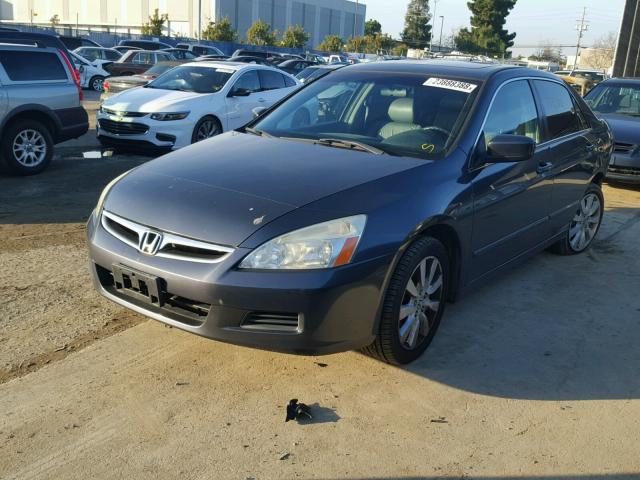 1HGCM66527A010963 - 2007 HONDA ACCORD EX BLACK photo 2