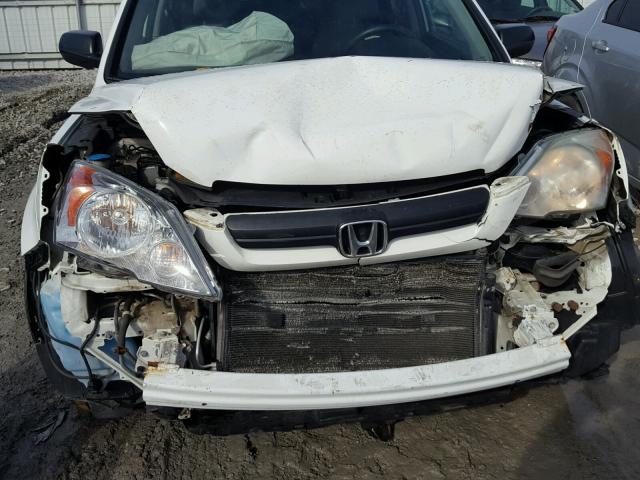 5J6RE48357L007320 - 2007 HONDA CR-V LX WHITE photo 9