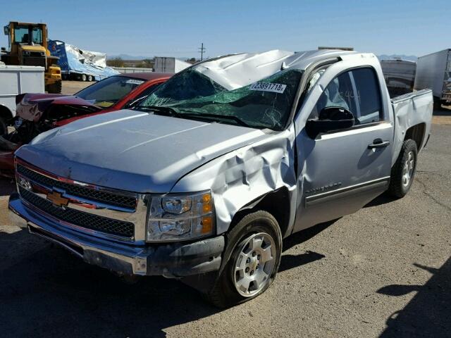 3GCPCSE05DG192298 - 2013 CHEVROLET SILVERADO SILVER photo 2