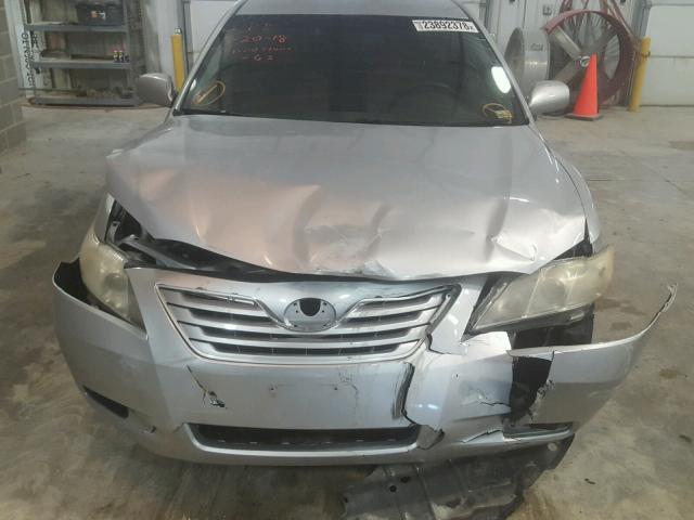 4T1BE46K47U571001 - 2007 TOYOTA CAMRY NEW SILVER photo 9