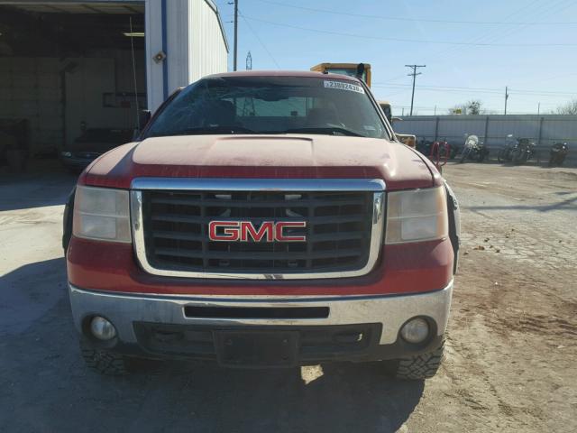 1GTHC23K58F165117 - 2008 GMC SIERRA C25 RED photo 9