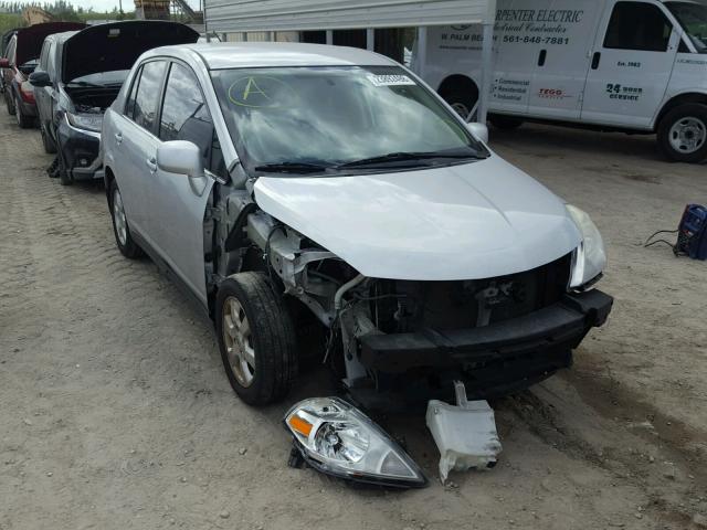 3N1BC11E88L374342 - 2008 NISSAN VERSA S SILVER photo 1