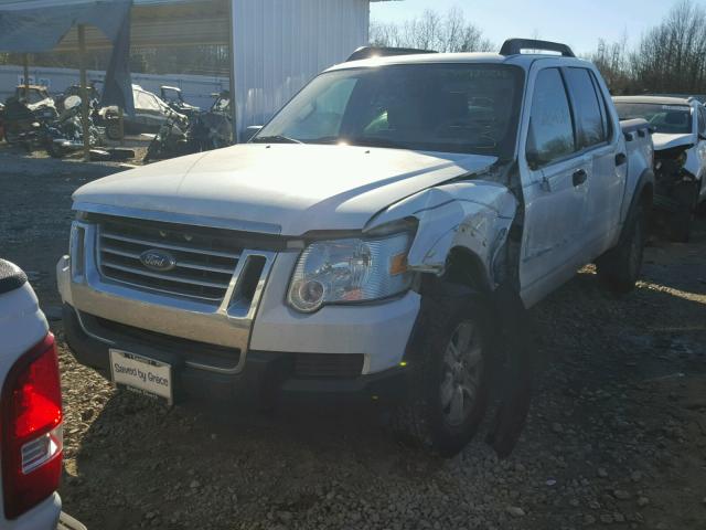 1FMEU31K27UA29056 - 2007 FORD EXPLORER S WHITE photo 2