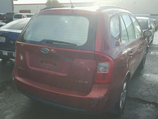 KNAFG526587164154 - 2008 KIA RONDO LX RED photo 4