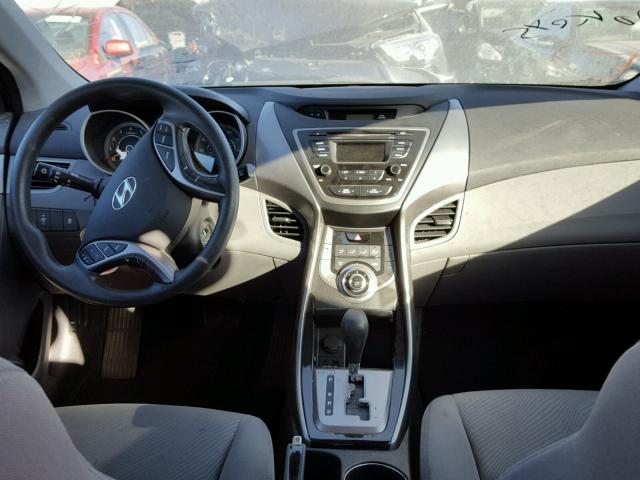 KMHDH4AE1DU915476 - 2013 HYUNDAI ELANTRA GL SILVER photo 9