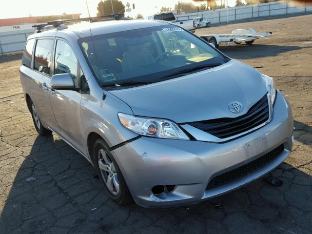 5TDKK3DC6ES435098 - 2014 TOYOTA SIENNA LE SILVER photo 1