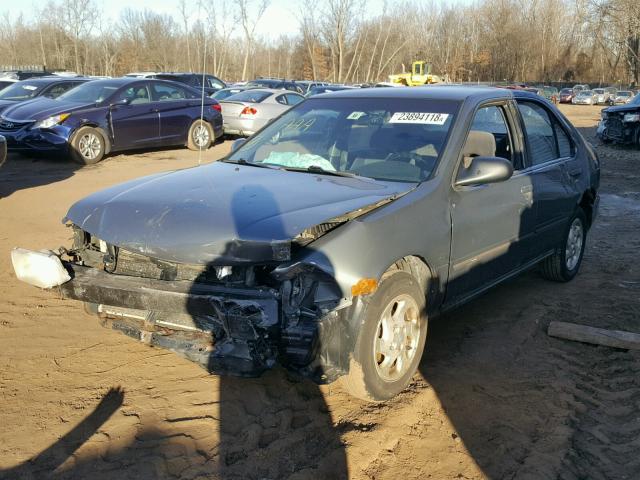 3N1AB41D6XL071100 - 1999 NISSAN SENTRA BAS GRAY photo 2