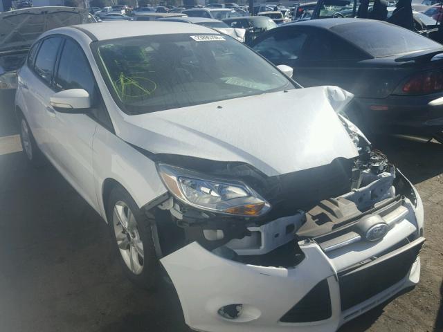 1FADP3K24EL421406 - 2014 FORD FOCUS SE WHITE photo 1