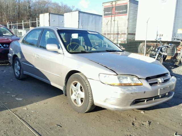 1HGCG1653WA058528 - 1998 HONDA ACCORD EX SILVER photo 1