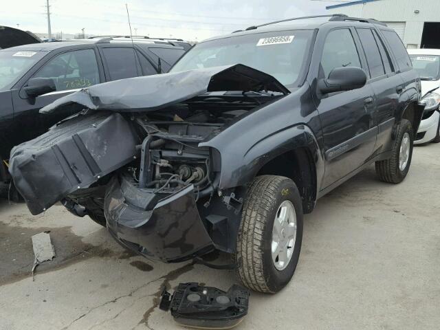 1GNDT13S032375690 - 2003 CHEVROLET TRAILBLAZE GRAY photo 2